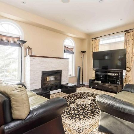 Jazzy Home Stay Mississauga Eksteriør billede