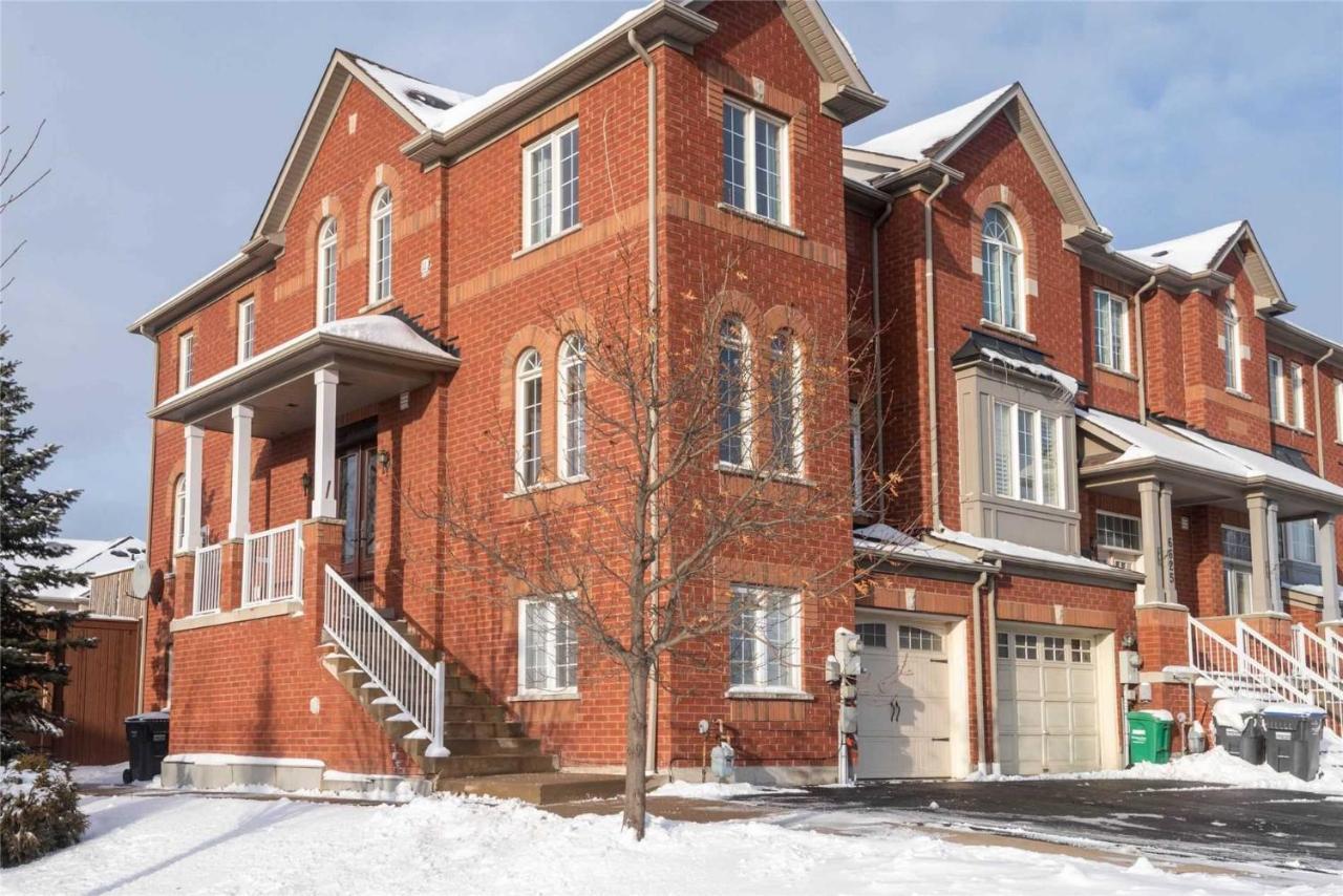 Jazzy Home Stay Mississauga Eksteriør billede