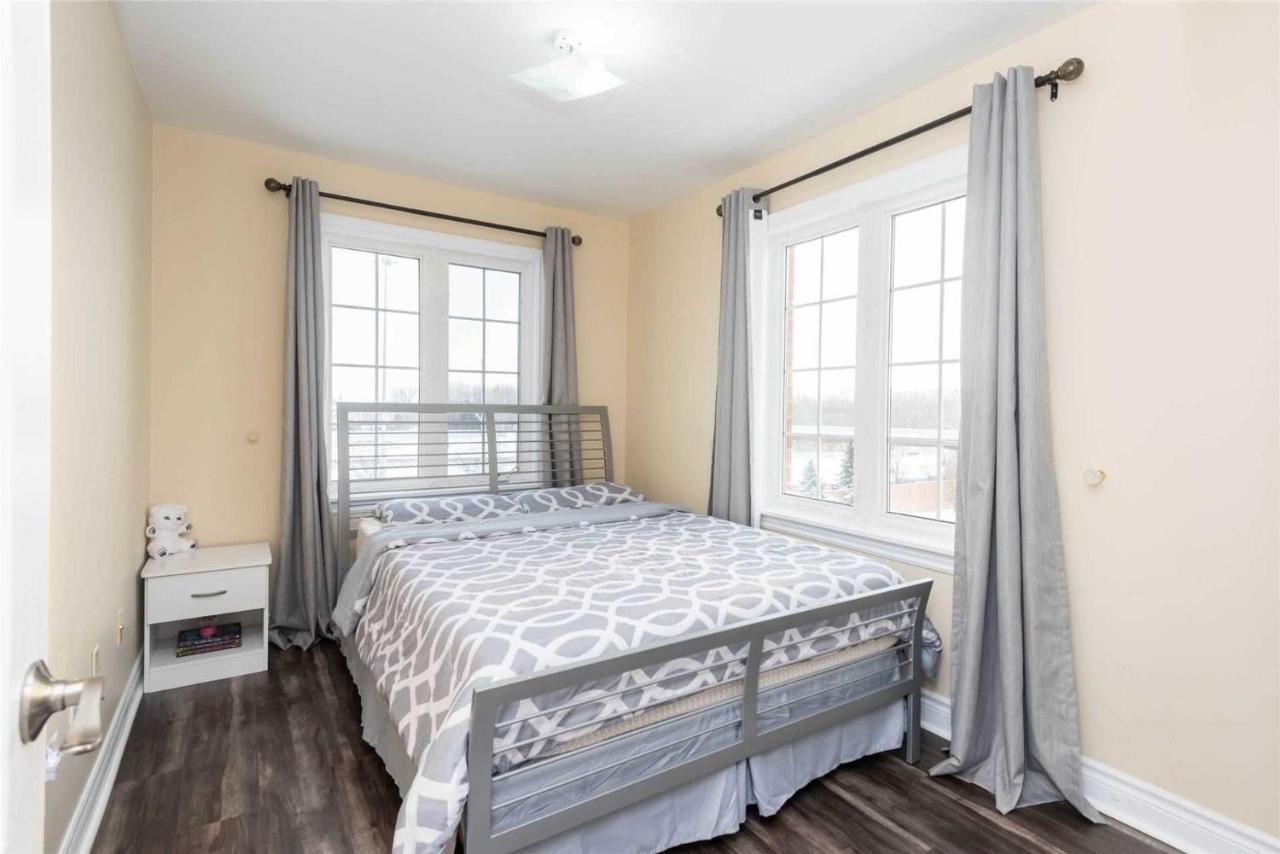 Jazzy Home Stay Mississauga Eksteriør billede